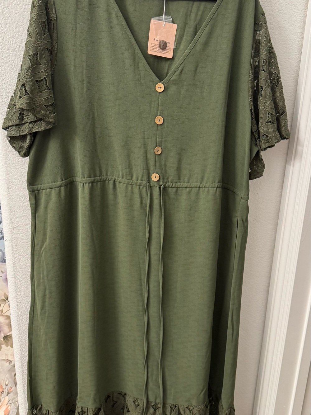 NWT BloomChic Olive Green V-Neck Dress 18/20 NEW